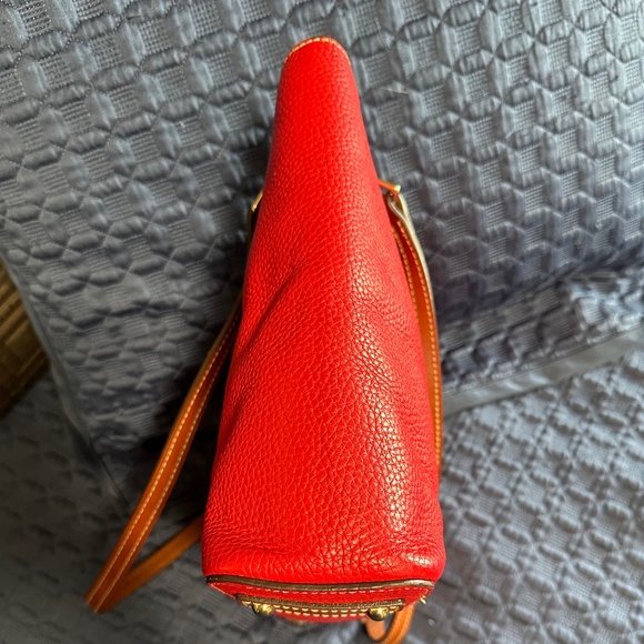 Dooney and Bourke Lexington shopper - Picture 3 of 12